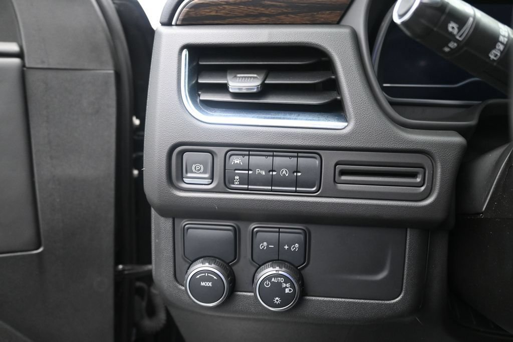Used 2023 Chevrolet Tahoe Premier RWD image 19