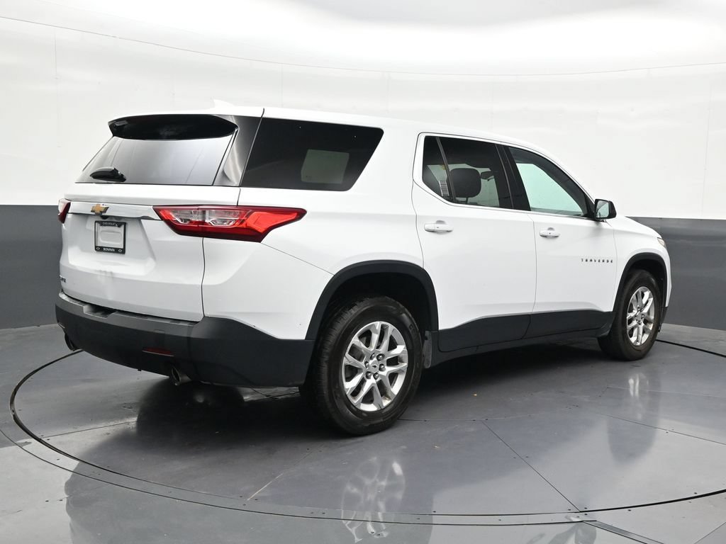 Used 2021 Chevrolet Traverse LS FWD image 5