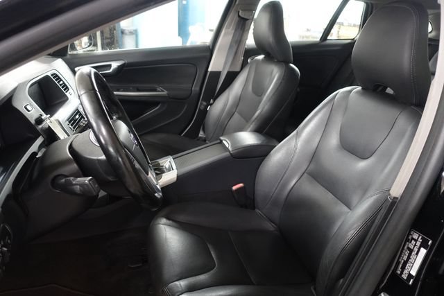 Used 2015 Volvo V60 T5 Platinum w/ Climate Package AWD/4WD image 11