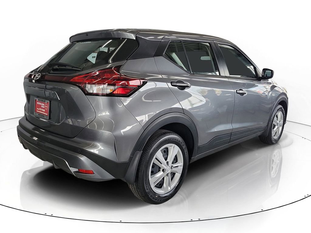 New 2025 Nissan Kicks Play S FWD image 4