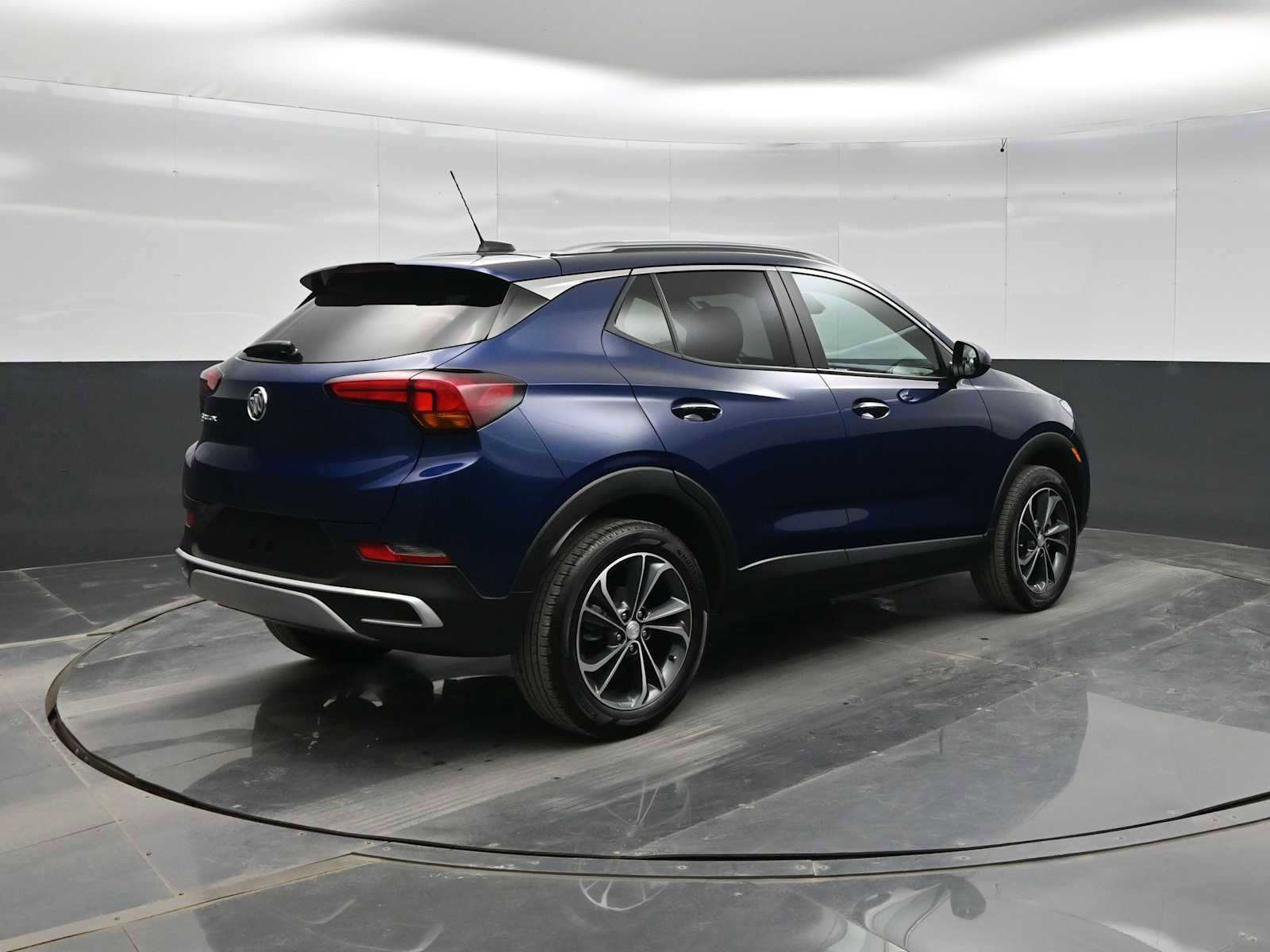 Used 2022 Buick Encore GX Select AWD/4WD image 7