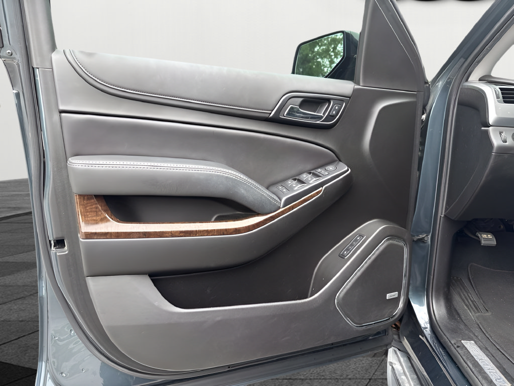 Used 2019 Chevrolet Tahoe LT RWD image 14