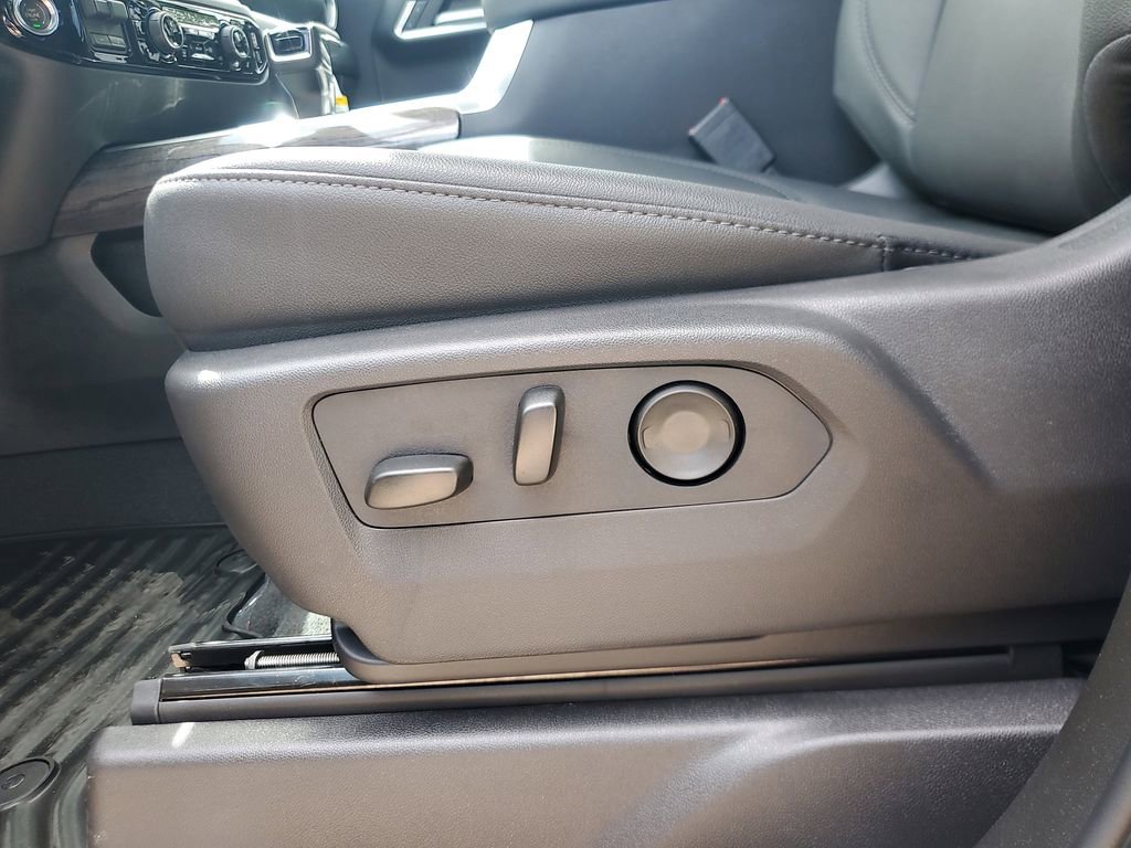 New 2026 Chevrolet Silverado 1500 LTZ w/ LTZ Convenience Package II image 16