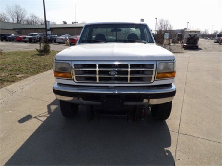 Used 1996 Ford F350 4x4 Regular Cab image 2