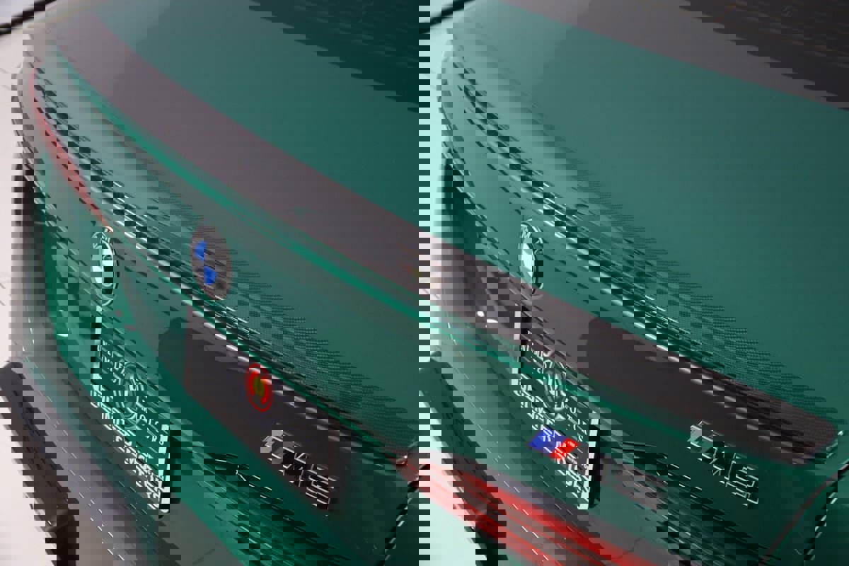 Used 2025 BMW M5 w/ Carbon Package image 74