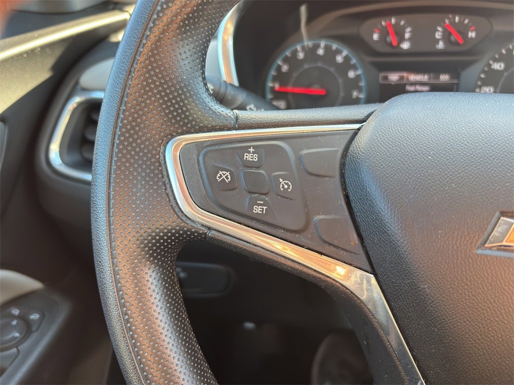 Used 2019 Chevrolet Equinox LS w/ LS Convenience Package image 26