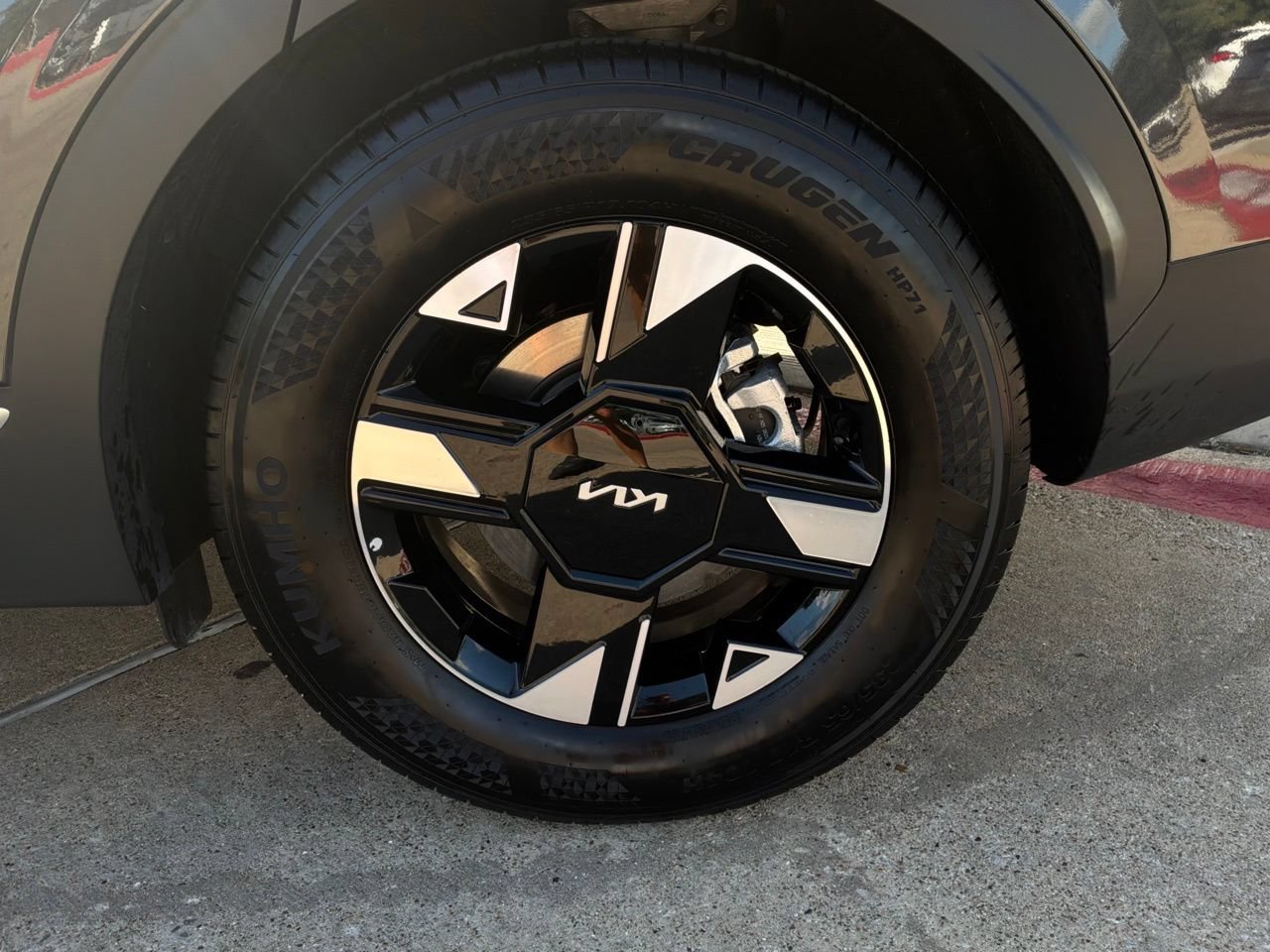 Used 2026 Kia Sportage LX FWD image 9