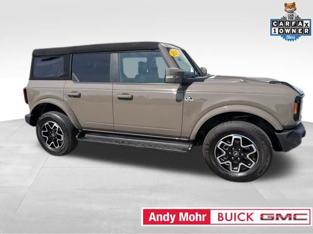 Used 2025 Ford Bronco Outer Banks AWD/4WD image 14