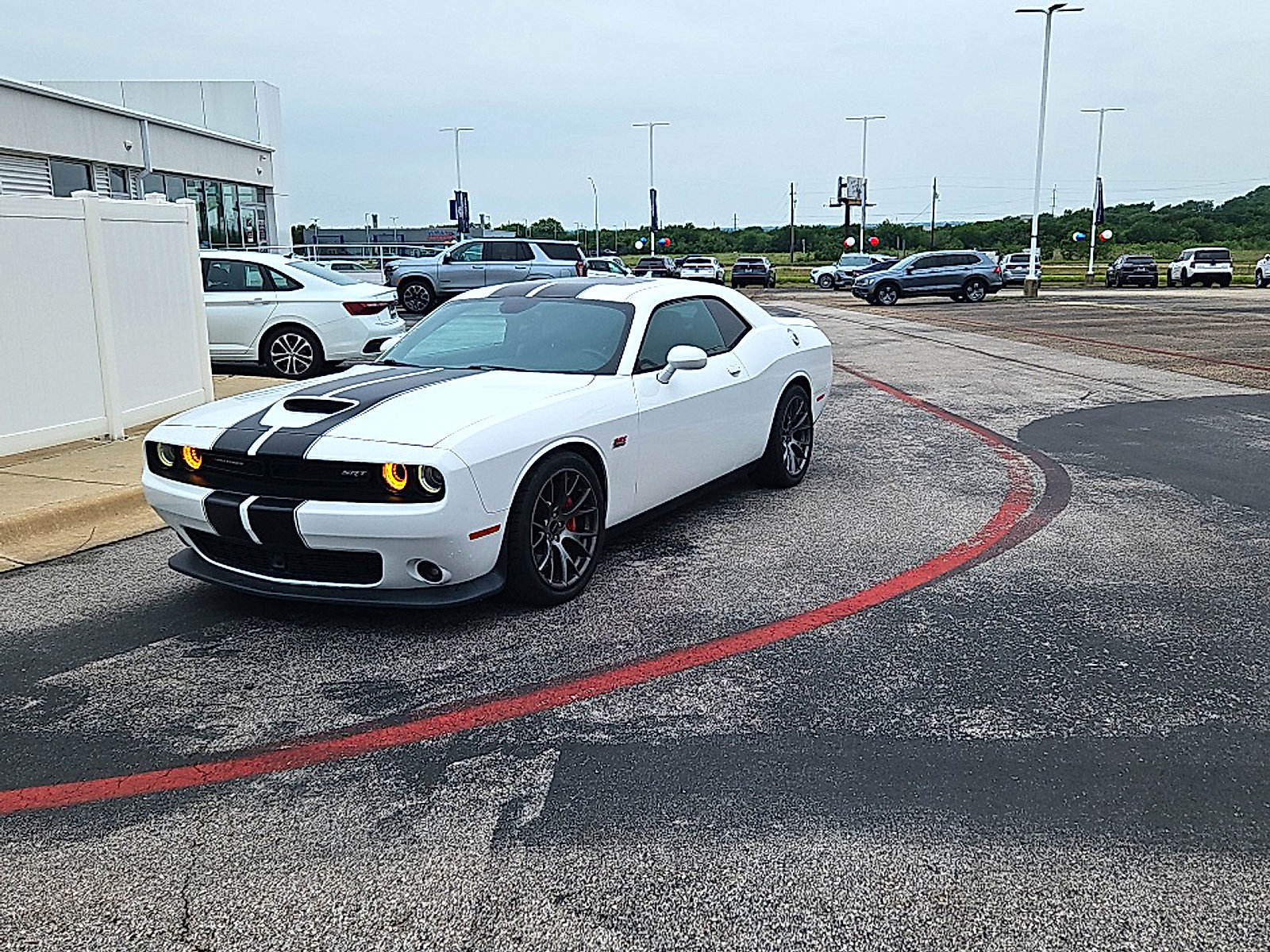 Used 2016 Dodge Challenger SRT w/ Technology Group RWD image 1