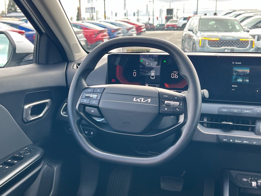 Certified 2025 Kia K4 FWD image 16