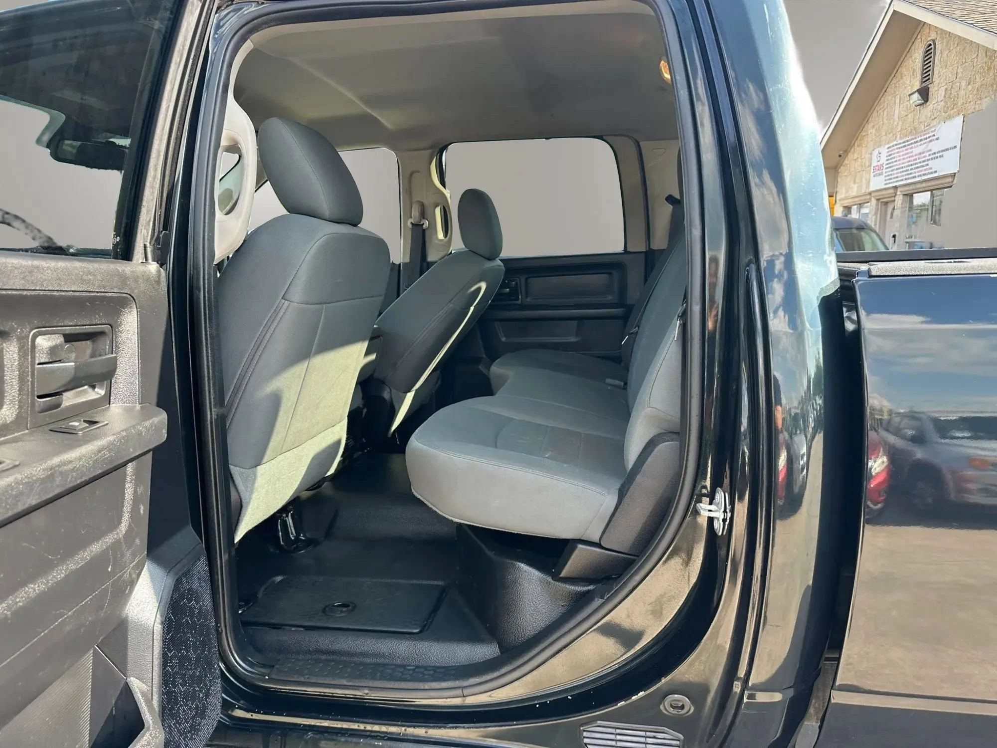 Used 2016 RAM 2500 ST AWD/4WD image 7