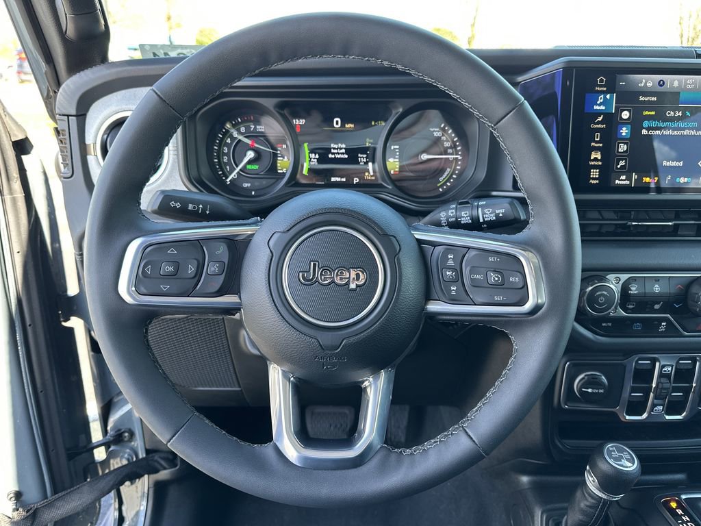 Certified 2025 Jeep Wrangler Unlimited Sahara image 12