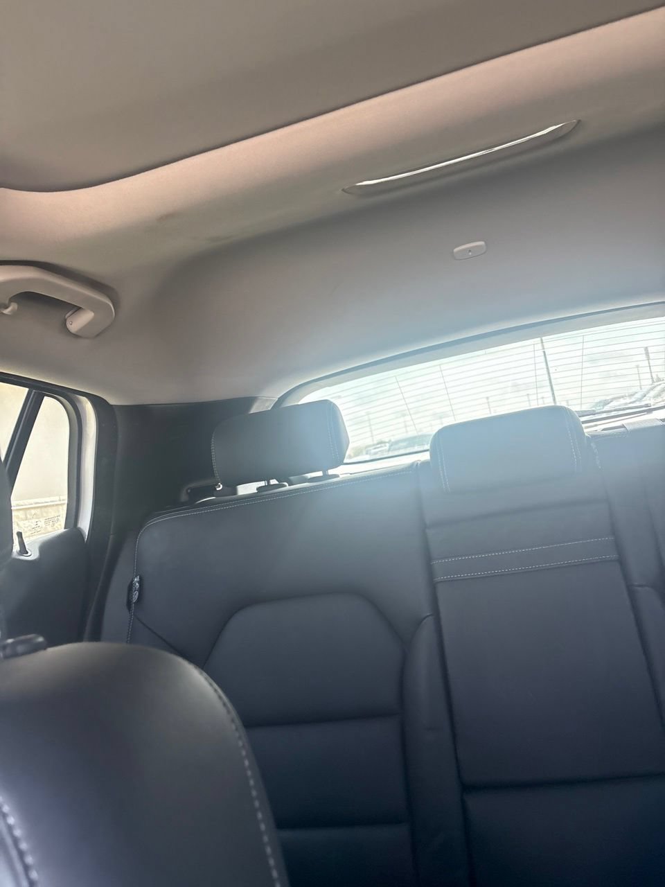 Used 2018 INFINITI QX30 Premium FWD image 16