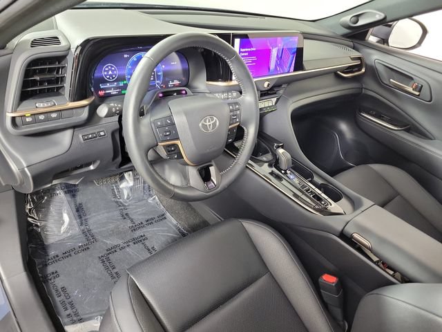 Used 2025 Toyota Crown Signia w/ Advanced Technology Package AWD/4WD image 18