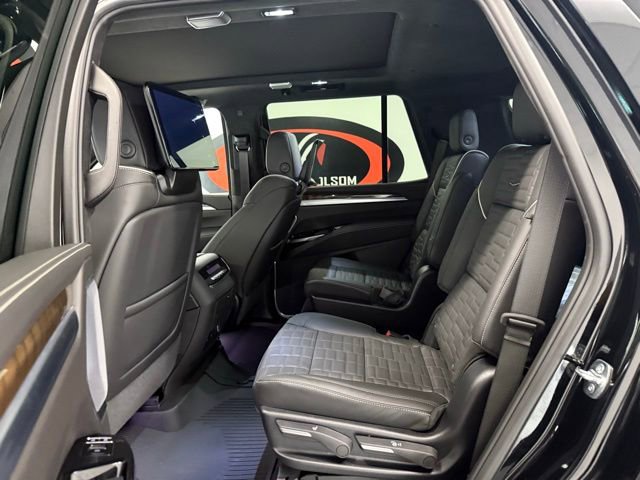 Used 2026 Cadillac Escalade Platinum Sport w/ LPO, ONYX Package image 15