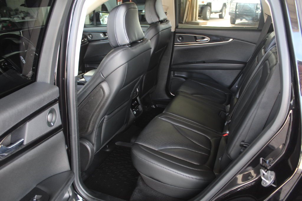 Used 2023 Lincoln Nautilus Reserve w/ Monochromatic Package AWD/4WD image 30