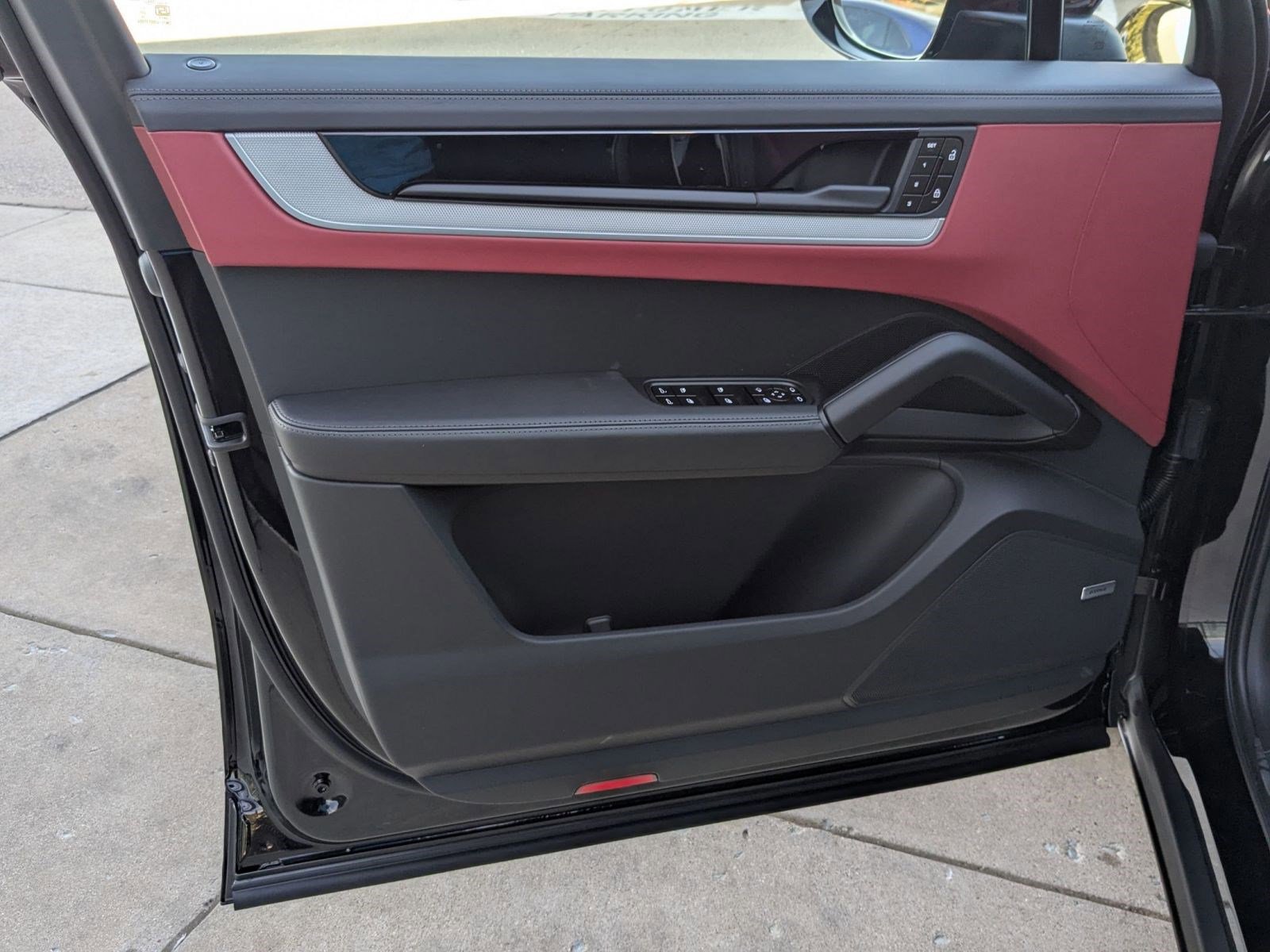 New 2026 Porsche Cayenne image 13