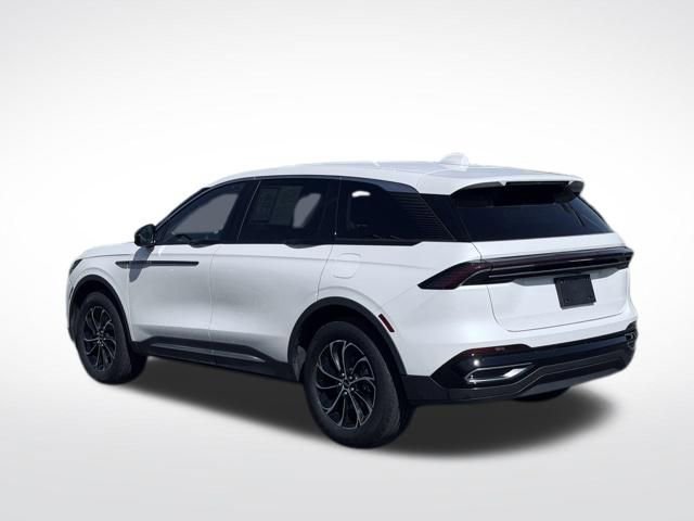 Used 2025 Lincoln Nautilus Premier AWD/4WD image 9