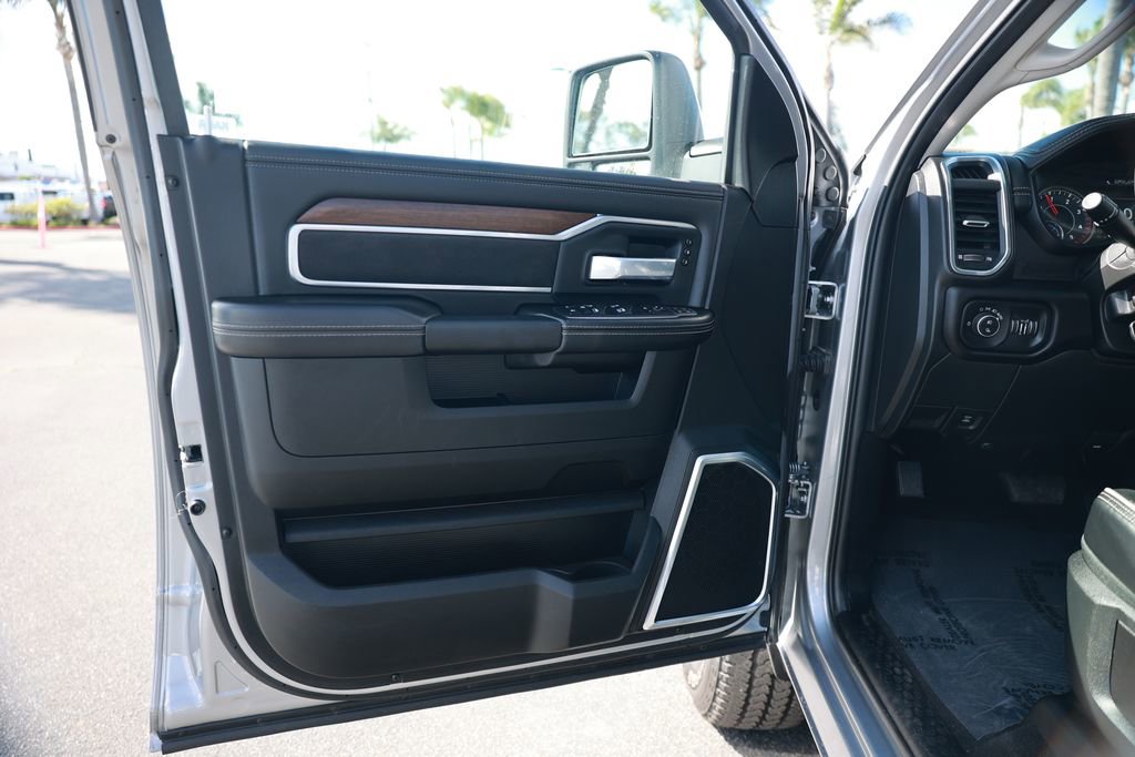 Used 2024 RAM 2500 Laramie w/ Safety Group image 16