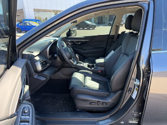 Certified 2025 Subaru Outback Touring XT w/ Popular Package #2 AWD/4WD image 9