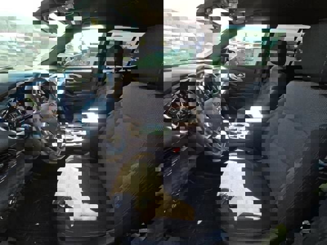 Used 2023 Chevrolet Traverse LT image 8