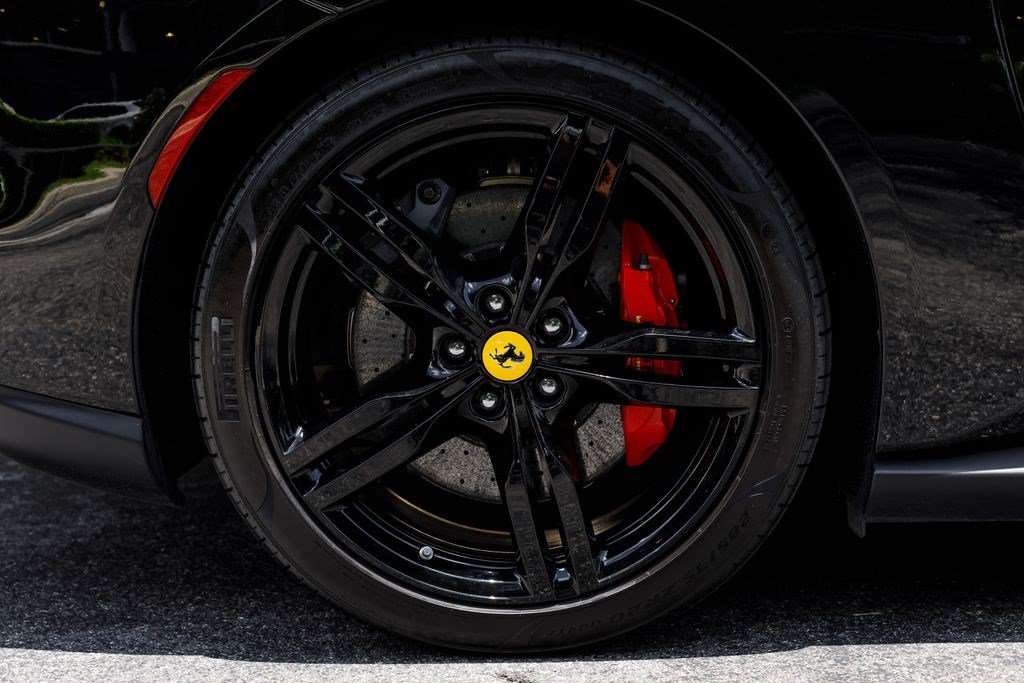 Used 2023 Ferrari Portofino M RWD image 38