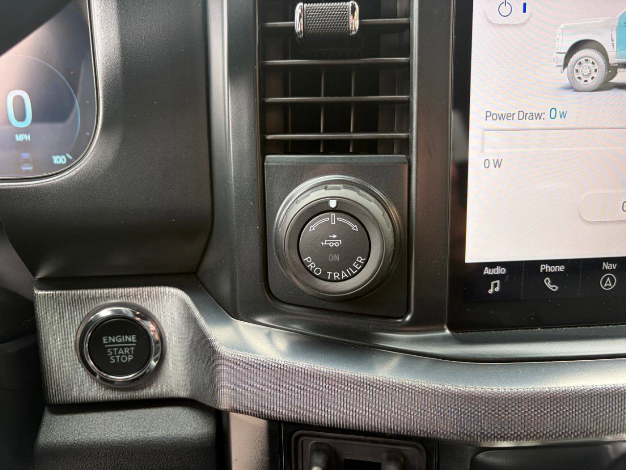 Used 2025 Ford F450 Platinum w/ Camper Package image 24