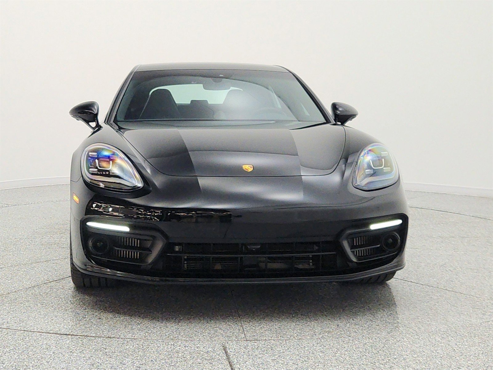 Used 2023 Porsche Panamera Platinum Edition RWD image 2