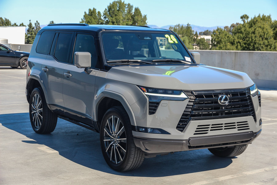 Certified 2024 Lexus GX 550 w/ Accessory Package (Z1) AWD/4WD image 3