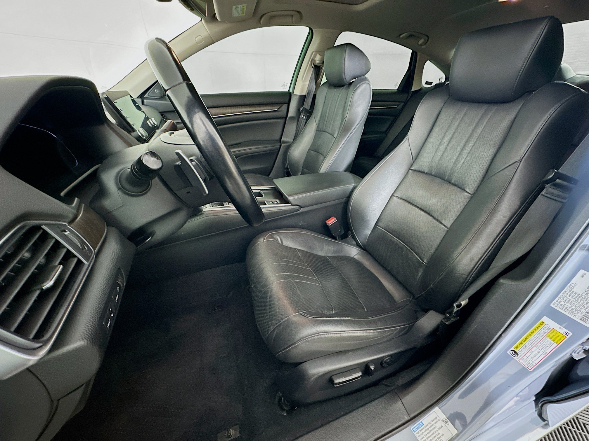 Used 2021 Honda Accord Touring image 13