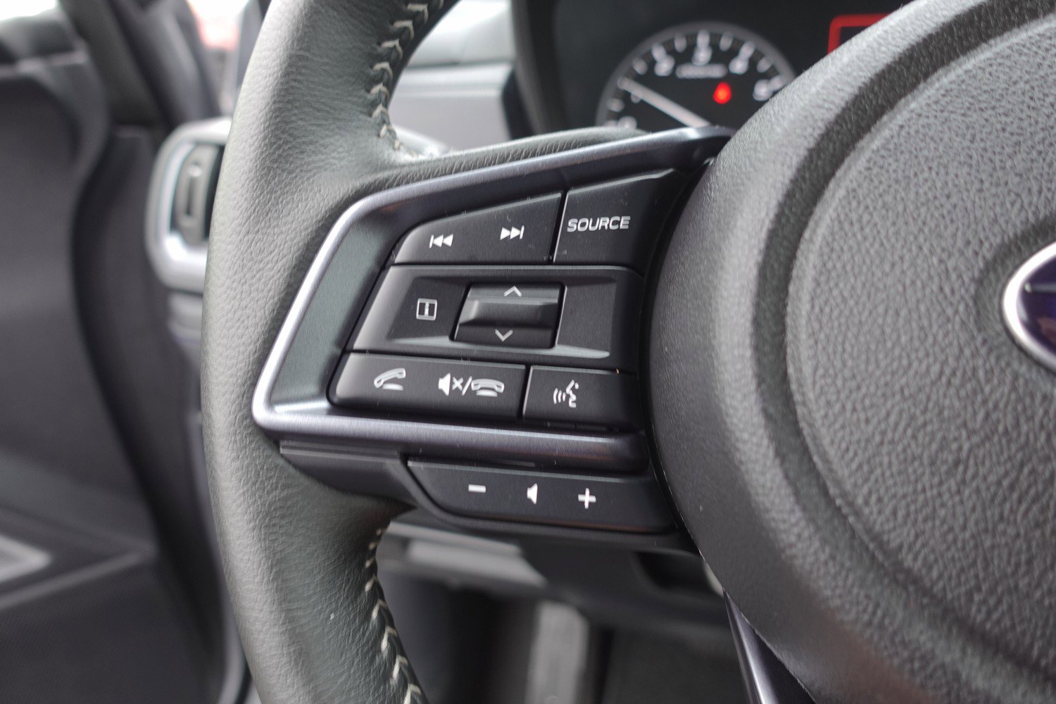 Certified 2025 Subaru Forester Limited image 15