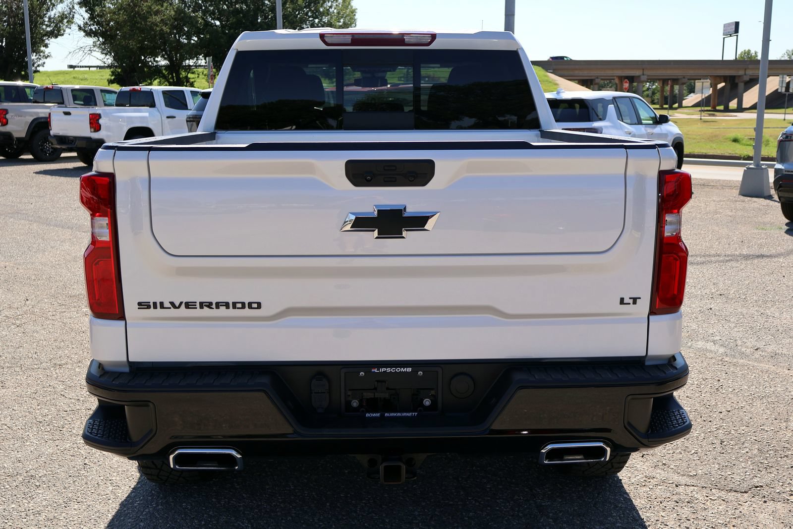 Used 2024 Chevrolet Silverado 1500 LT Trail Boss w/ Convenience Package II AWD/4WD image 10