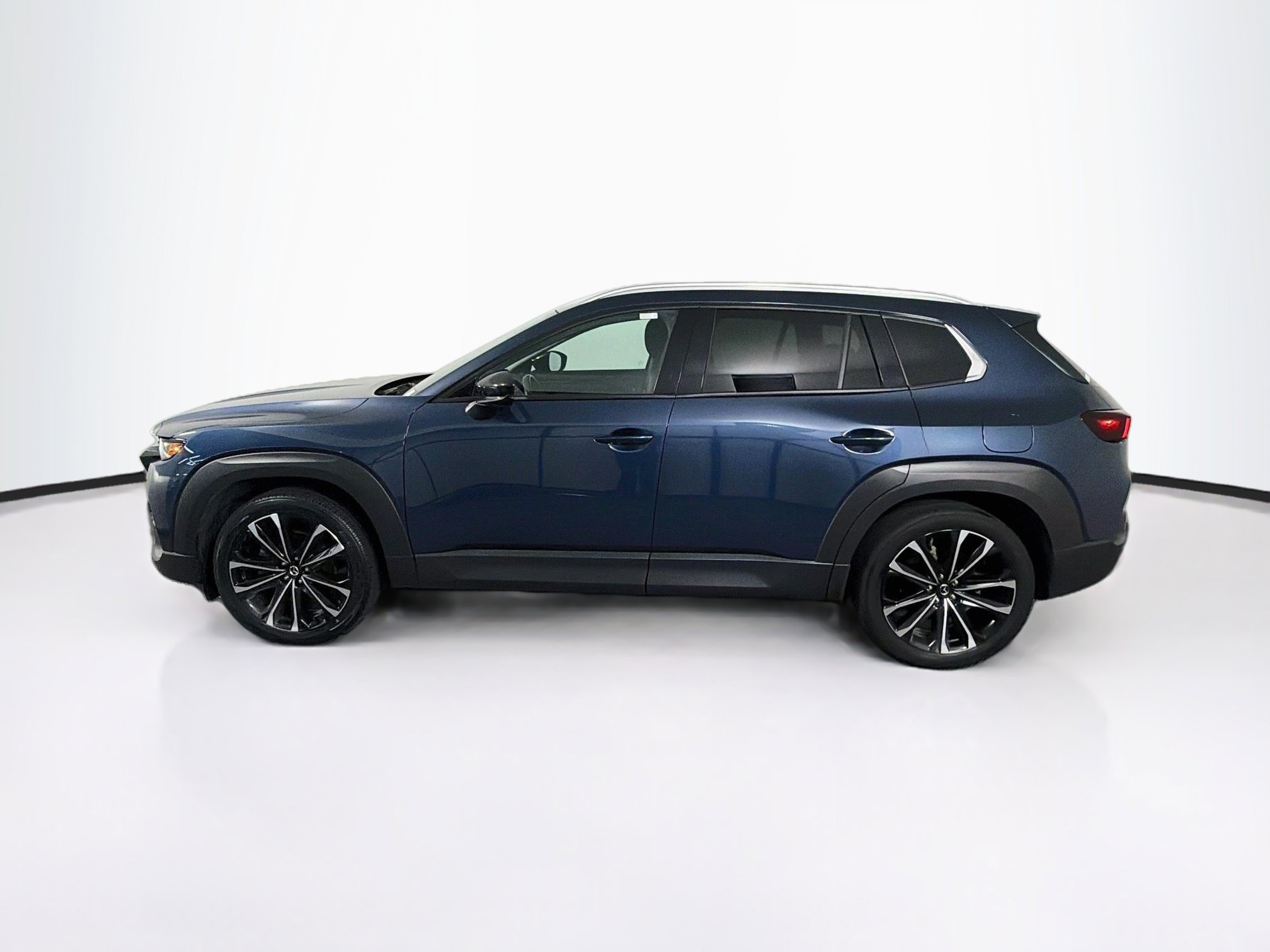 Used 2025 MAZDA CX-50 AWD 2.5 S w/ Premium Plus Pkg image 4