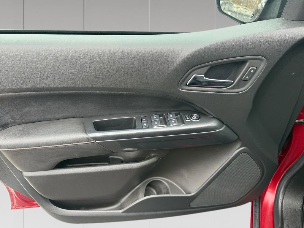 Used 2021 GMC Canyon AT4 w/ Driver Alert Package image 11