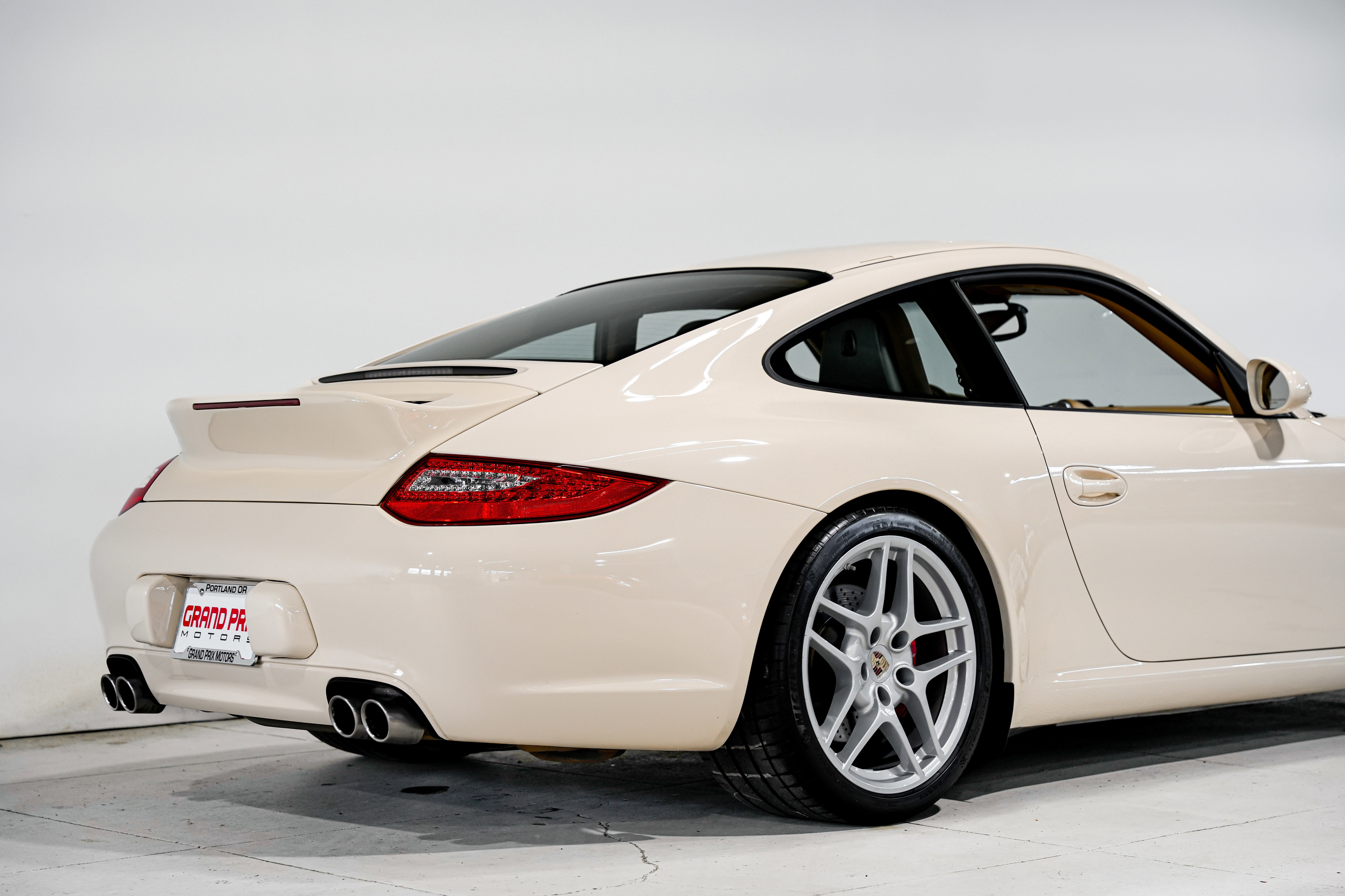 Used 2010 Porsche 911 Carrera S image 33