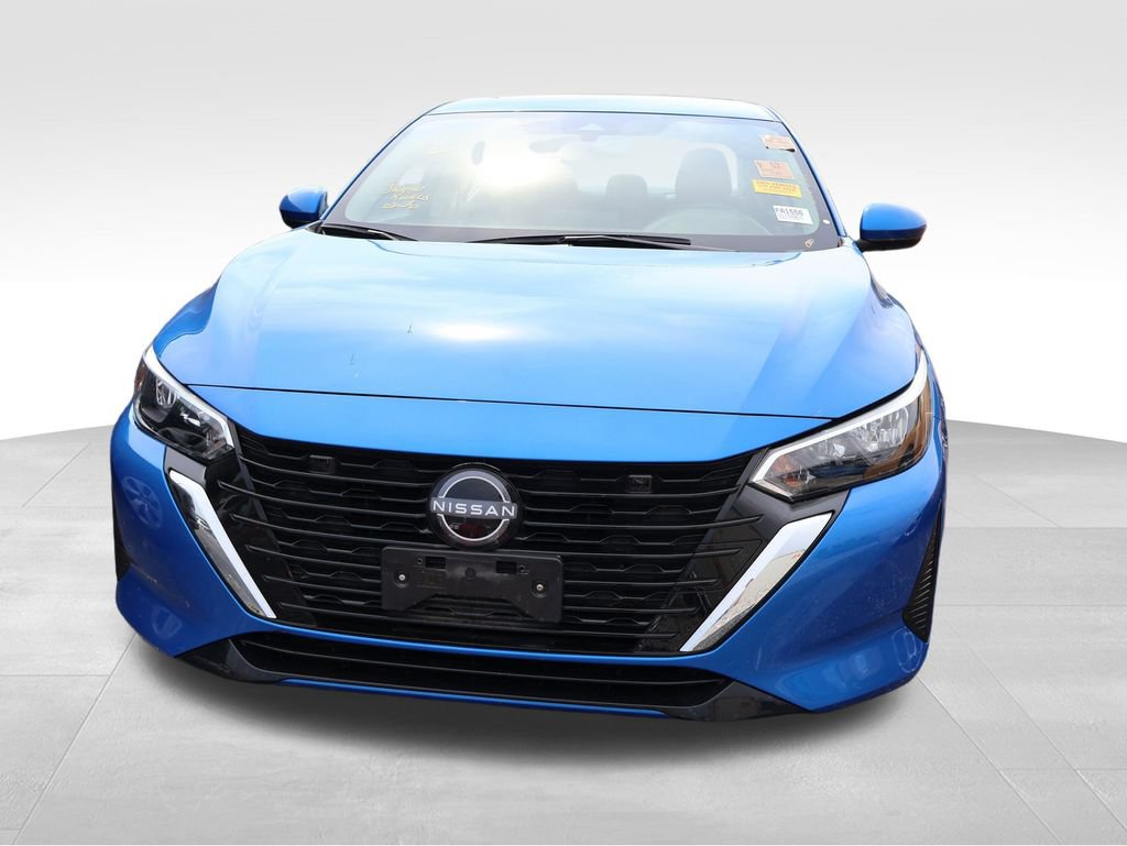 Used 2025 Nissan Sentra SV FWD image 5