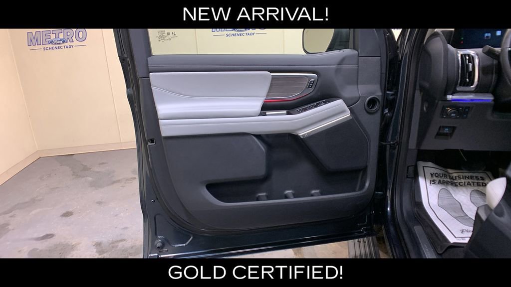 Used 2025 Ford Expedition Platinum w/ Platinum Ultimate Package image 33