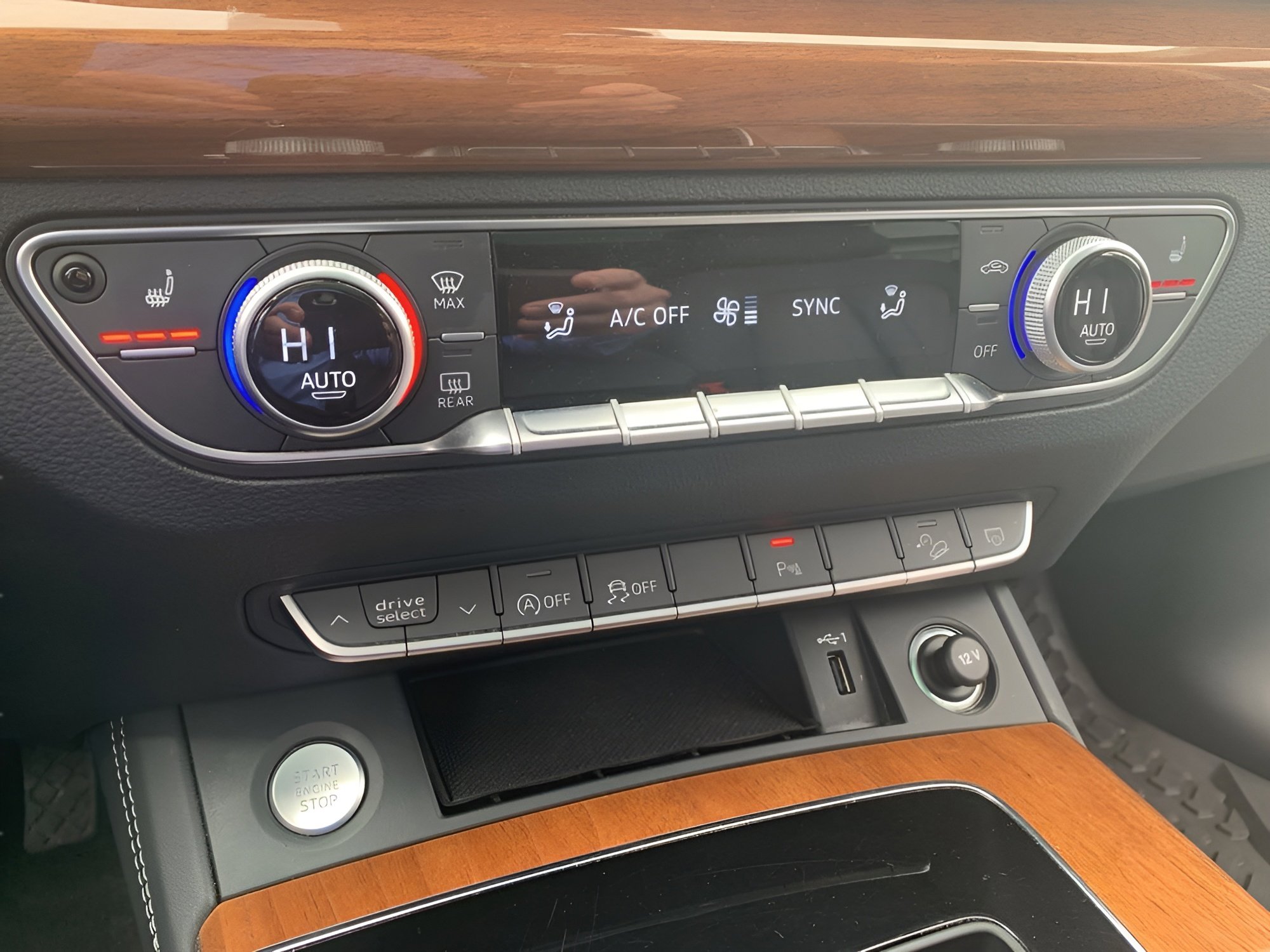 Used 2023 Audi Q5 2.0T Premium Plus AWD/4WD image 17