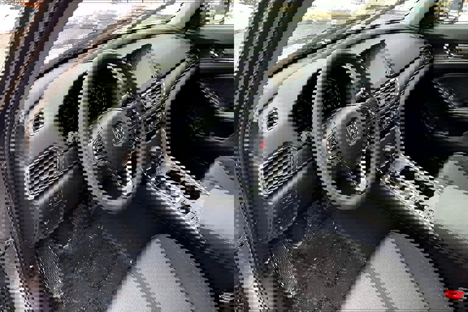 Used 2019 Honda Accord EX image 18