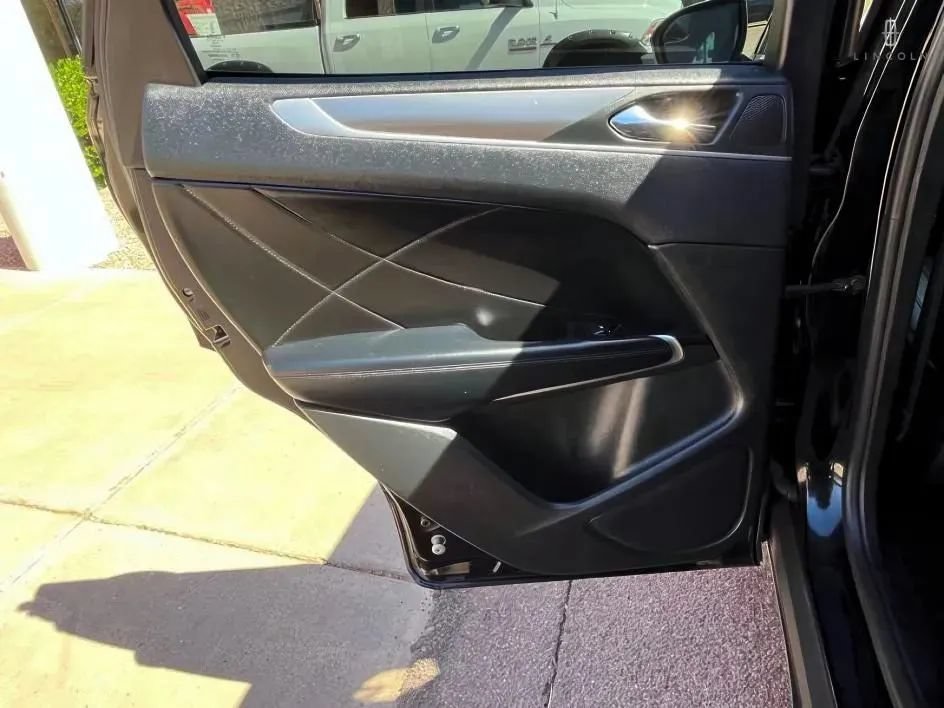 Used 2019 Lincoln MKC Premiere AWD/4WD image 18