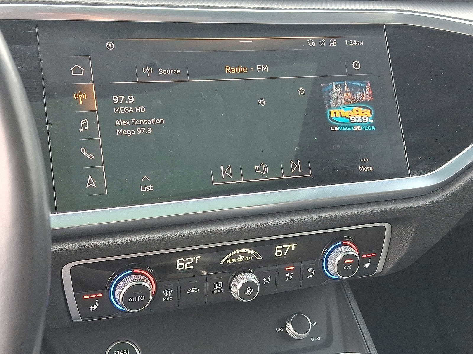 Used 2021 Audi Q3 2.0T Premium Plus w/ Premium Plus Package image 14