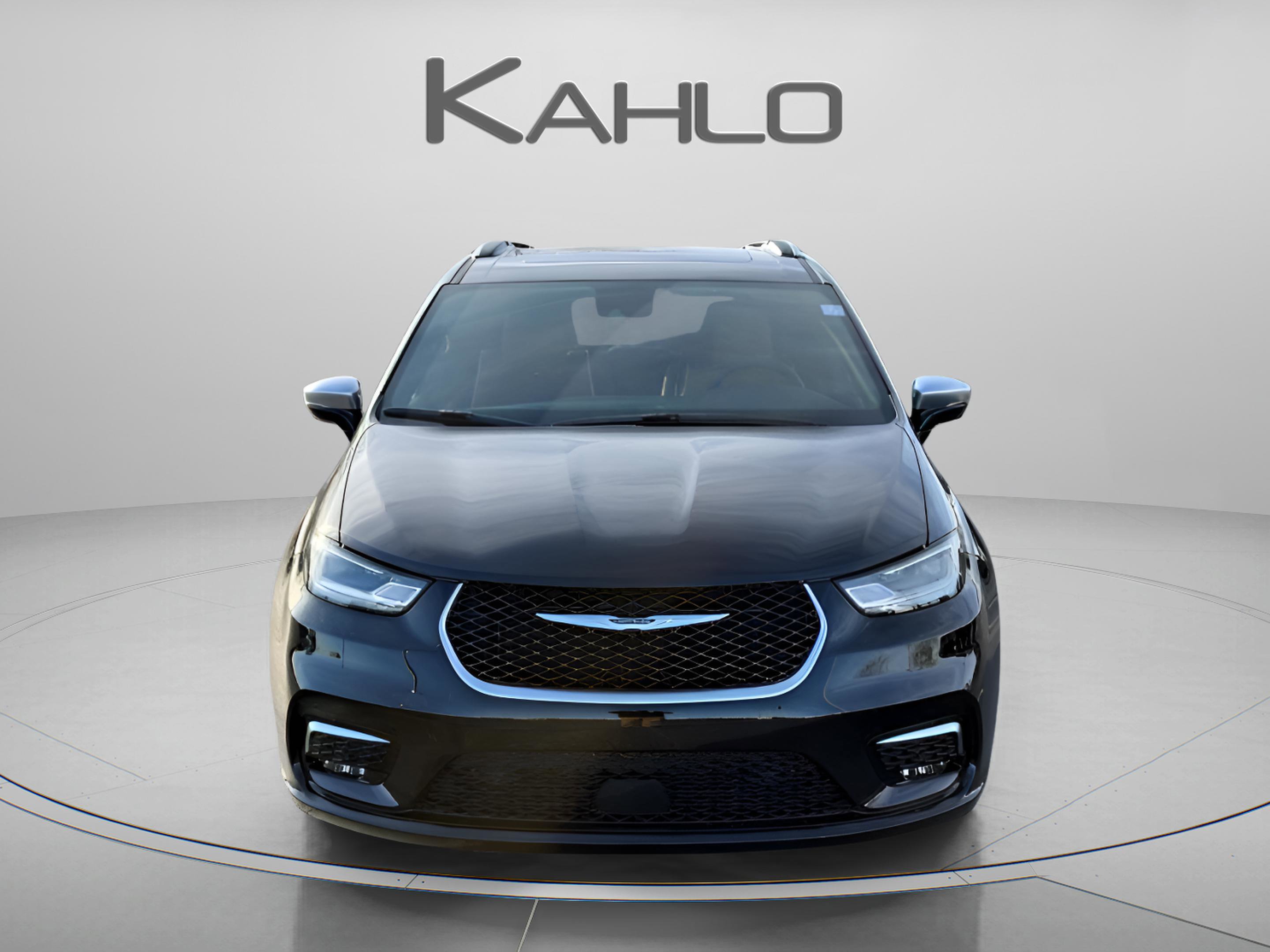 New 2026 Chrysler Pacifica Pinnacle image 7