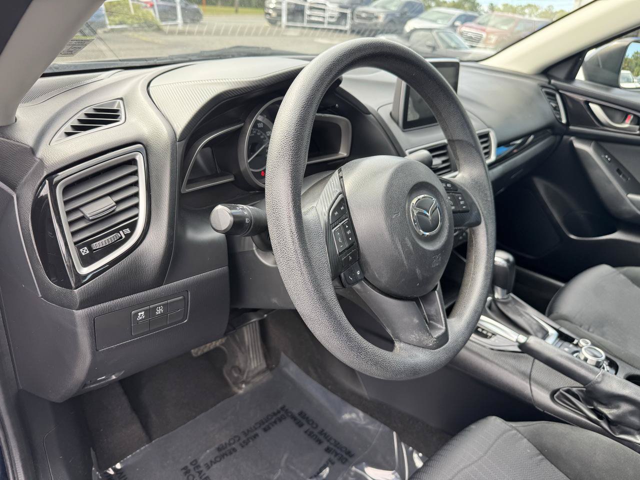 Used 2015 MAZDA MAZDA3 i Sport FWD image 11