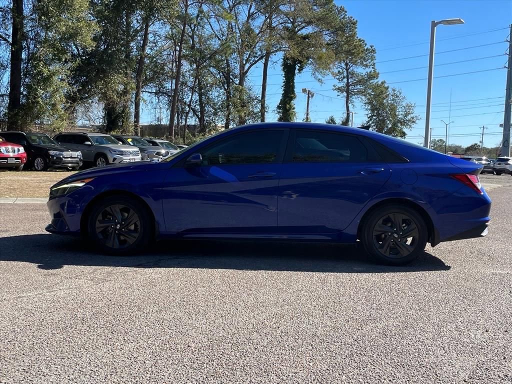 Used 2022 Hyundai Elantra SEL image 28