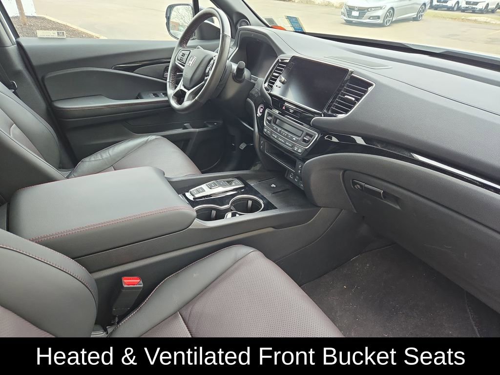 Certified 2025 Honda Ridgeline Black Edition image 27