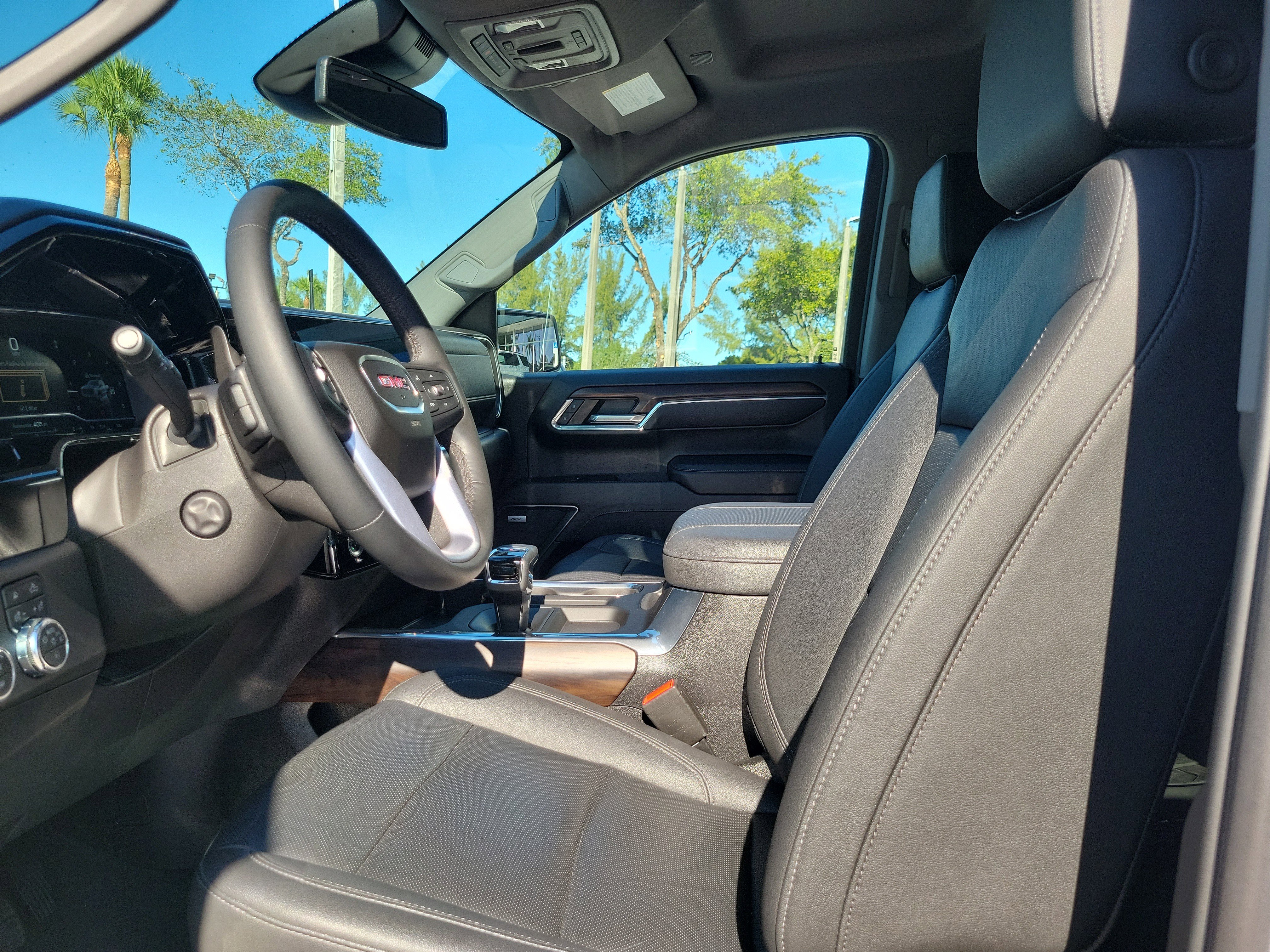 Used 2023 GMC Sierra 1500 SLT w/ SLT Premium Package image 12