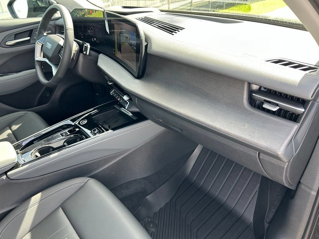 New 2026 Audi Q3 quattro 2.0T AWD/4WD image 33