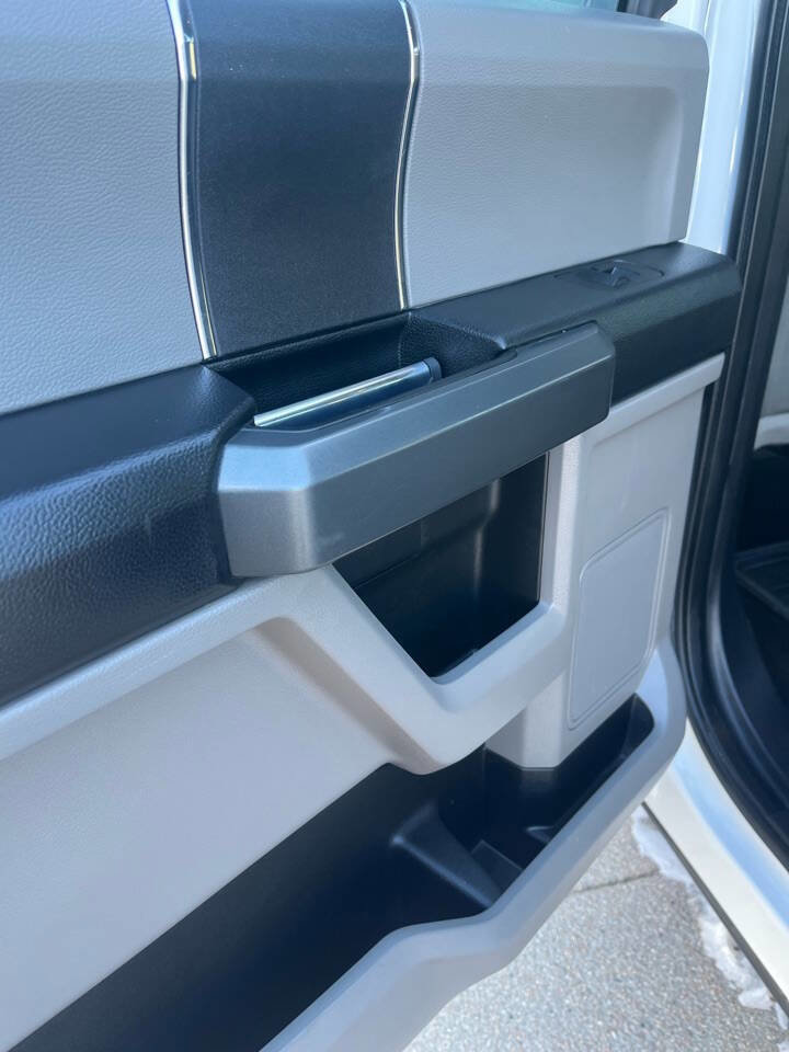 Used 2016 Ford F150 XLT w/ Trailer Tow Package image 45