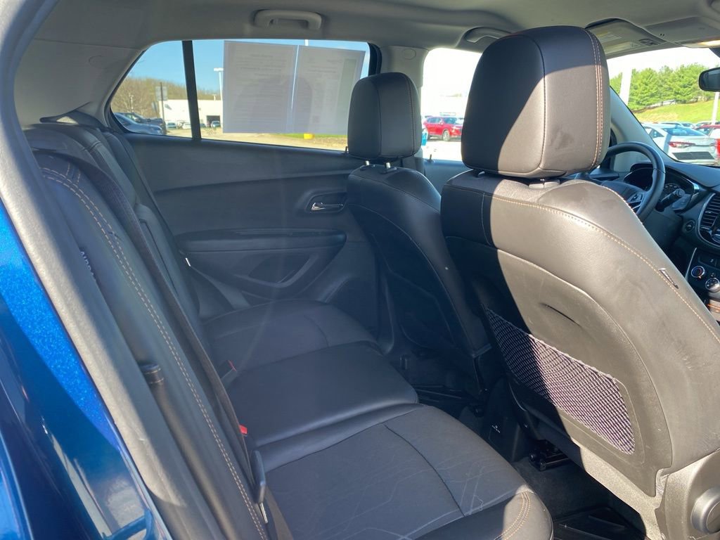 Used 2019 Chevrolet Trax LT w/ LT Convenience Package image 13