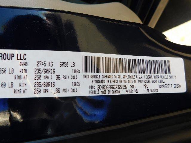 Used 2012 Dodge Grand Caravan SE image 17